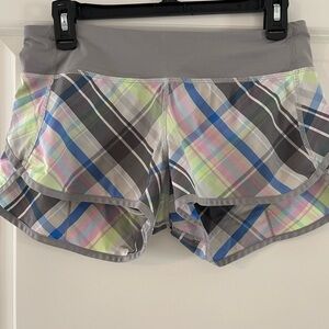 Lulu lemon pastel shorts 2.5”